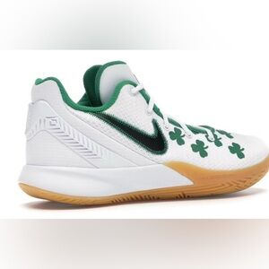 Nike Kyrie Flytrap 2 AO4436-100 size 13, like new, excellent condition.